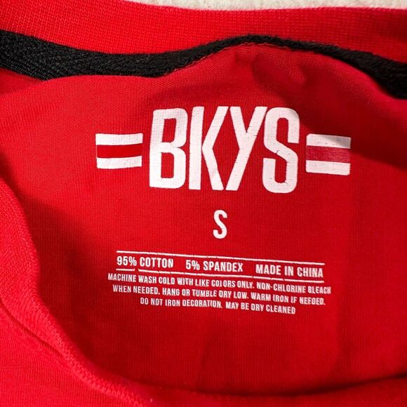 BKYS Shirt Mens Small Red Lucky Charm Stretch Embroidered Black Teddy Bear - Picture 3 of 12